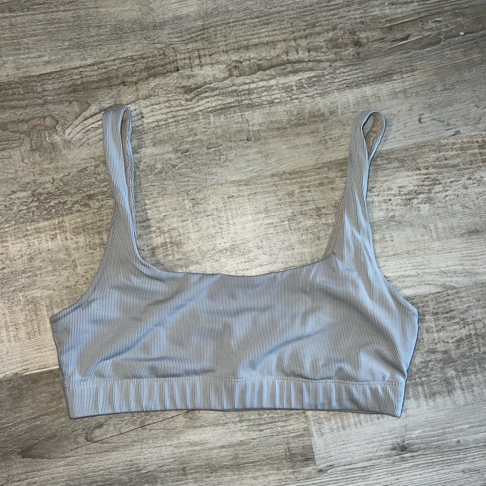 Vuori Striped Sports Bra Size M